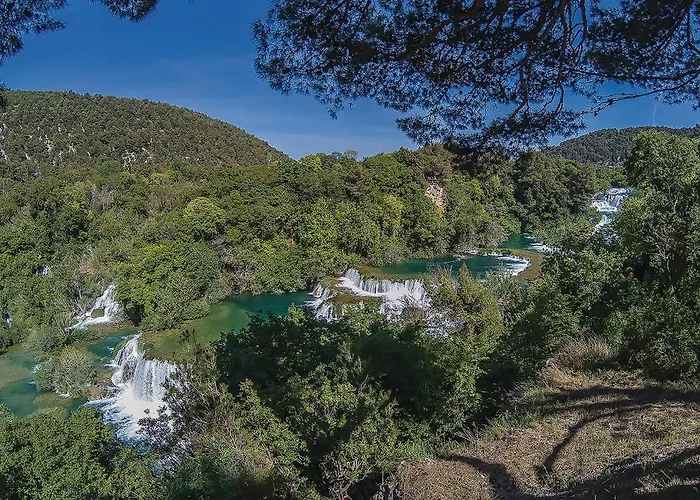 Four-bedroom In Σπίτι διακοπών *