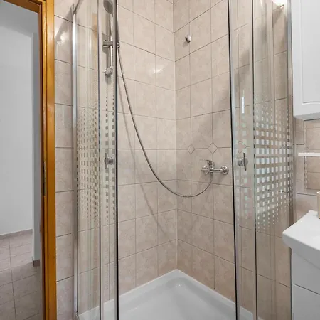 Four-bedroom In Nyaraló