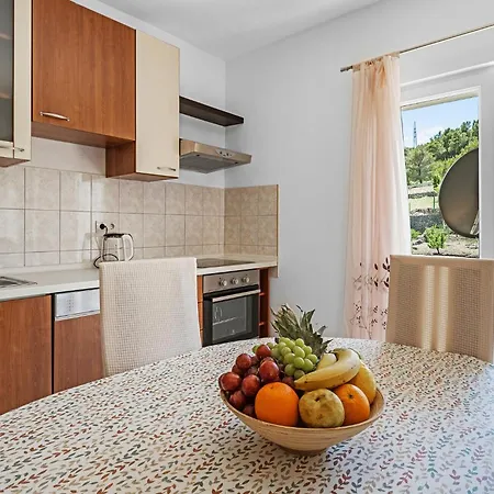 Nyaraló Four-bedroom In Slivno