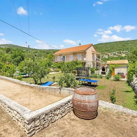 Four-bedroom In Slivno (Sibenik-Knin)
