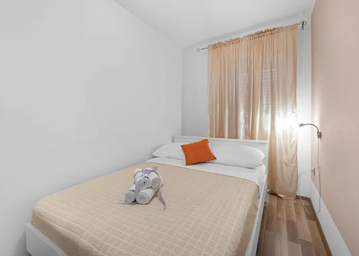 Four-bedroom In * Slivno